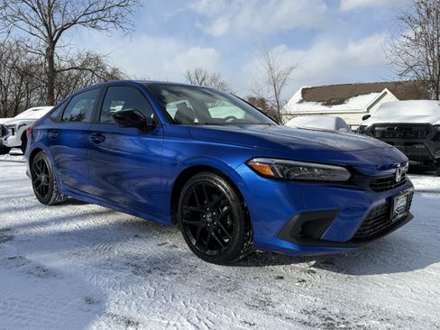 Used 2023 Honda Civic Sport image 13