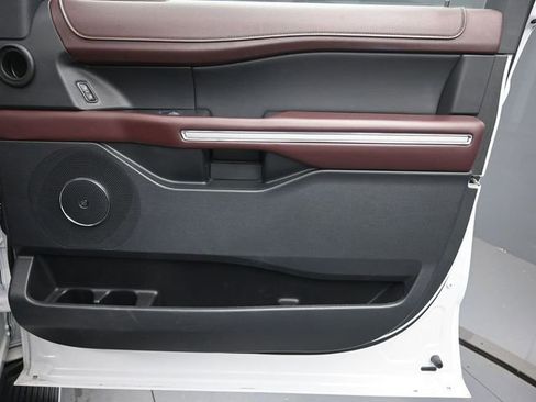 Used 2023 Ford Expedition Limited RWD image 29