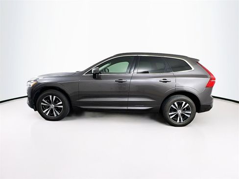 Used 2023 Volvo XC60 B5 Core image 4