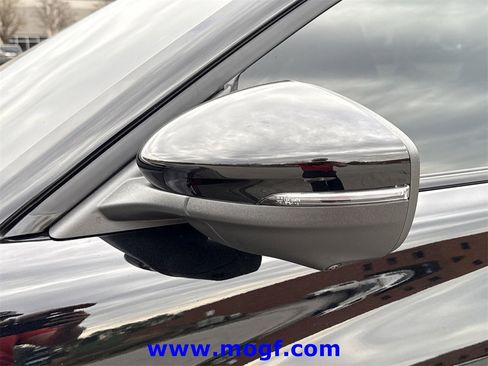 Certified 2025 Ford Mustang Mach-E Premium image 40