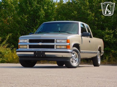 Used 1998 Chevrolet Silverado 1500 w/ Preferred Equipment Group 2 image 6