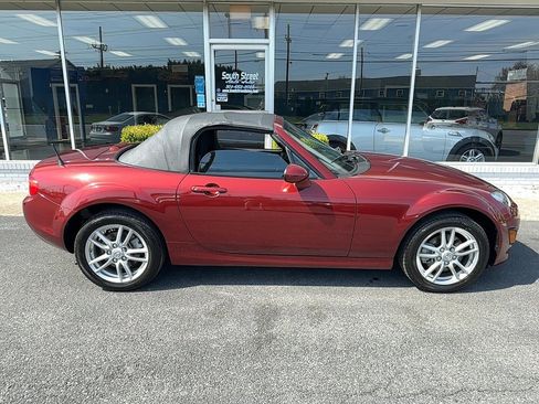 Used 2012 MAZDA MX-5 Miata Sport image 25