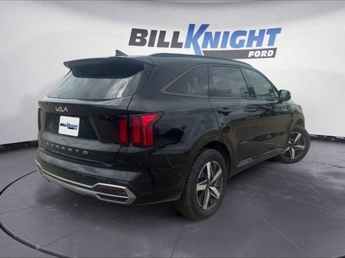 Used 2022 Kia Sorento S FWD image 5
