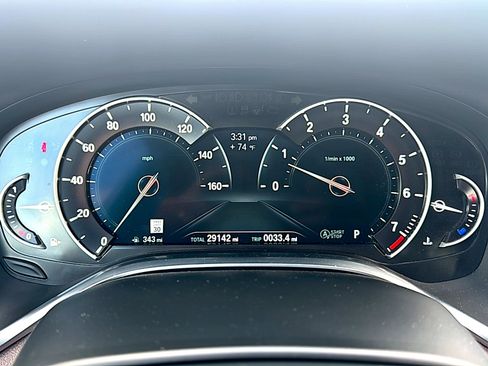 Used 2019 BMW 750i w/ Executive Package image 10