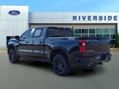 Used 2025 Chevrolet Silverado 1500 LT Trail Boss w/ Convenience Package II AWD/4WD image 4