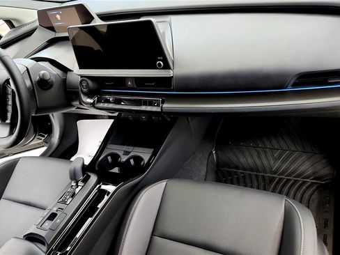 Used 2026 Toyota Prius AWD image 15