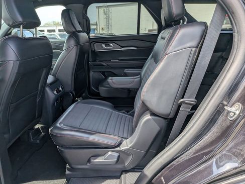 Used 2025 Ford Explorer ST-Line AWD/4WD image 14
