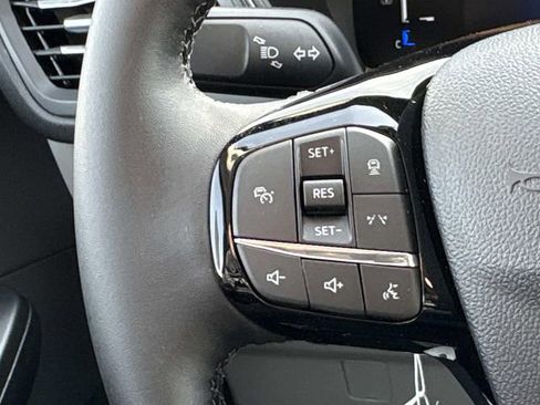 New 2026 Ford Escape SE image 25