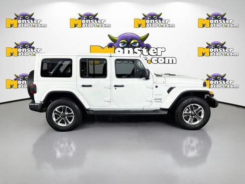 Used 2021 Jeep Wrangler Unlimited Sahara w/ Uconnect 4C Nav & Sound Group AWD/4WD image 4