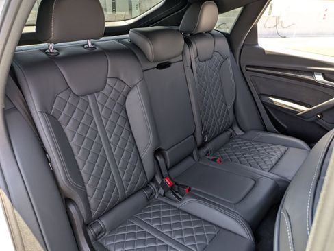 Used 2023 Audi SQ5 Prestige w/ Prestige Package AWD/4WD image 29