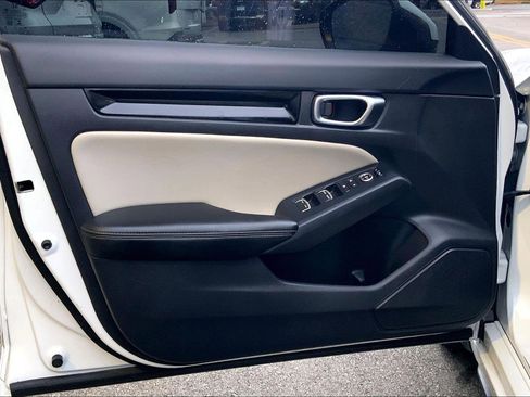 Used 2022 Honda Civic EX-L image 25