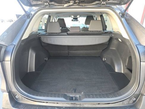 Used 2025 Toyota RAV4 XLE AWD/4WD image 28