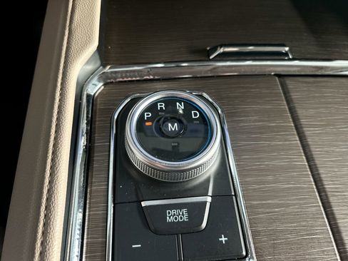 Used 2024 Ford Expedition Max Limited image 32