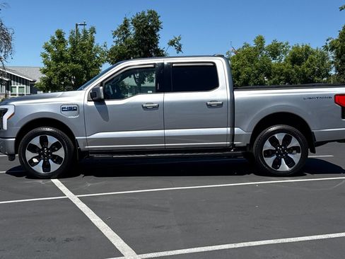 Used 2024 Ford F150 Lightning Platinum AWD/4WD image 14