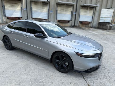 Used 2023 Honda Accord Sport image 14