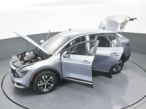 Used 2025 Kia Sportage EX image 67