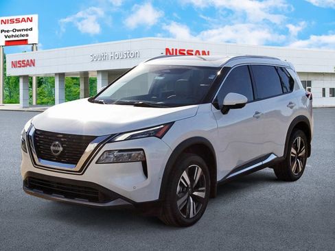 Certified 2023 Nissan Rogue SL w/ SL Premium Package image 2
