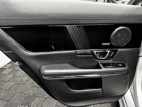 Used 2016 Jaguar XJ R-Sport image 45