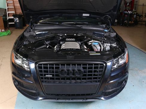Used 2012 Audi Q5 3.2 Prestige AWD/4WD image 8