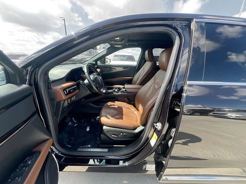 Used 2022 Lincoln Nautilus Reserve FWD image 10