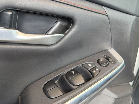Certified 2024 Nissan Sentra SR FWD image 18