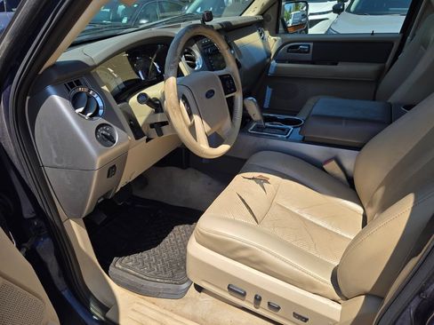 Used 2013 Ford Expedition XLT RWD image 14