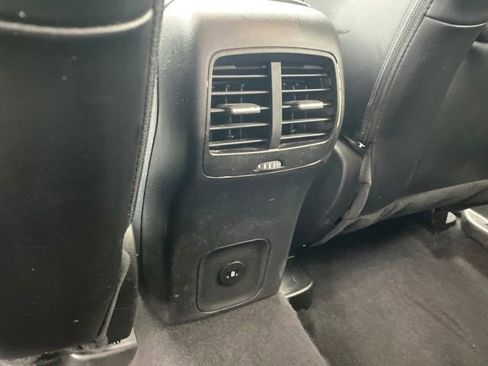 Used 2023 Ford Escape Platinum image 19