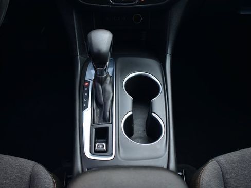 Used 2022 Chevrolet Equinox LT FWD image 34