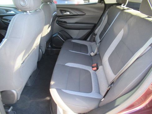 Used 2022 Chevrolet TrailBlazer LT w/ Convenience Package image 26