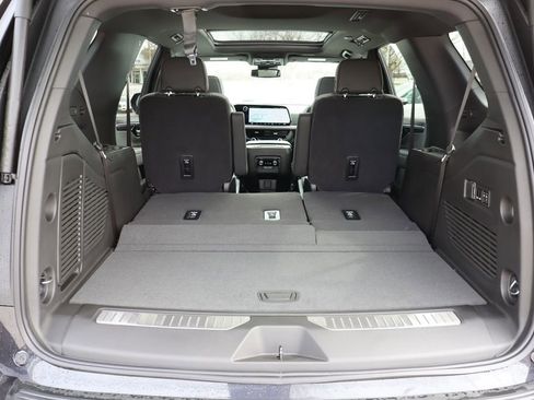 New 2026 Chevrolet Tahoe RST image 40