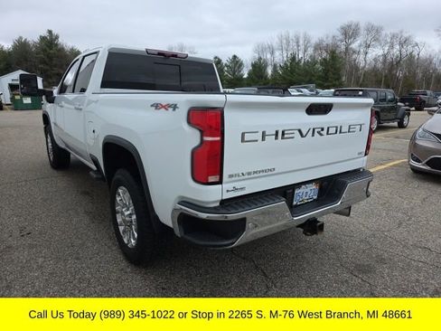Used 2024 Chevrolet Silverado 2500 LTZ w/ LTZ Convenience Package image 8