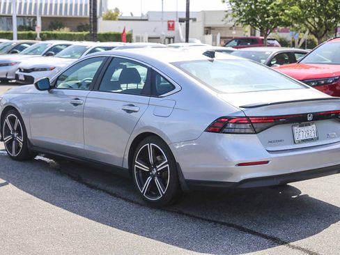 Used 2024 Honda Accord Sport image 7