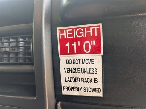 Used 2008 Chevrolet Express 3500 image 29