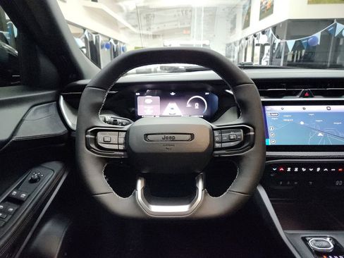 New 2026 Jeep Cherokee Limited image 13