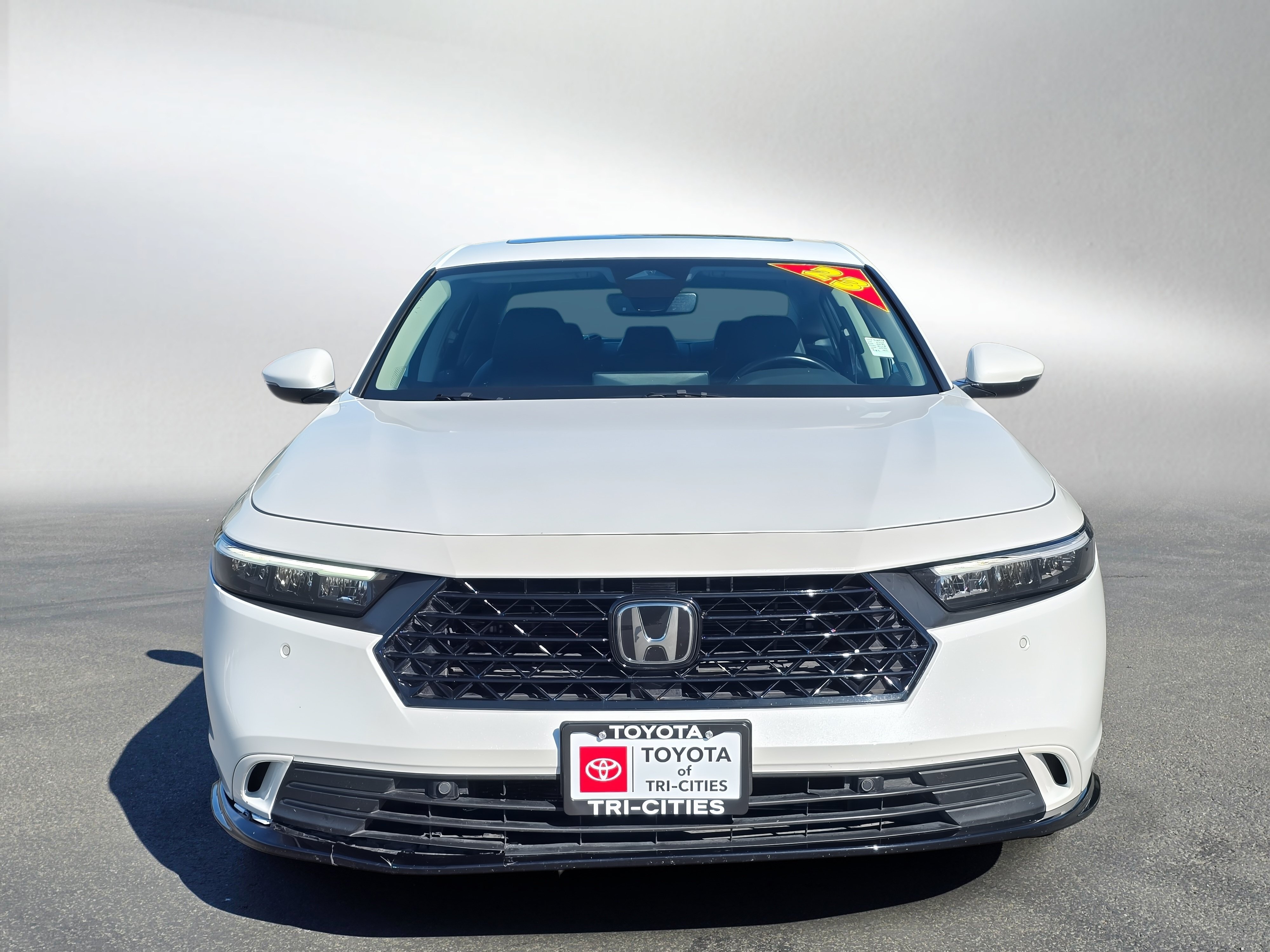 Used 2023 Honda Accord EX-L image 8