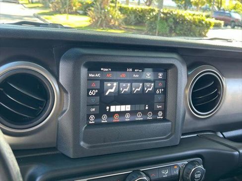 Certified 2020 Jeep Wrangler Sport image 50