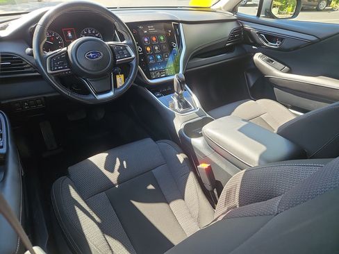 Used 2024 Subaru Outback Premium AWD/4WD image 3