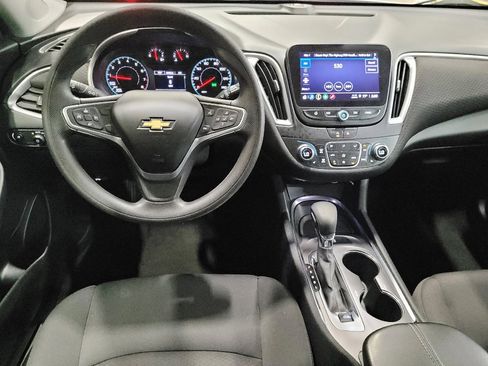 Used 2022 Chevrolet Malibu LT FWD image 22