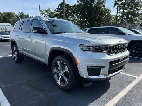 New 2025 Jeep Grand Cherokee L Limited image 2