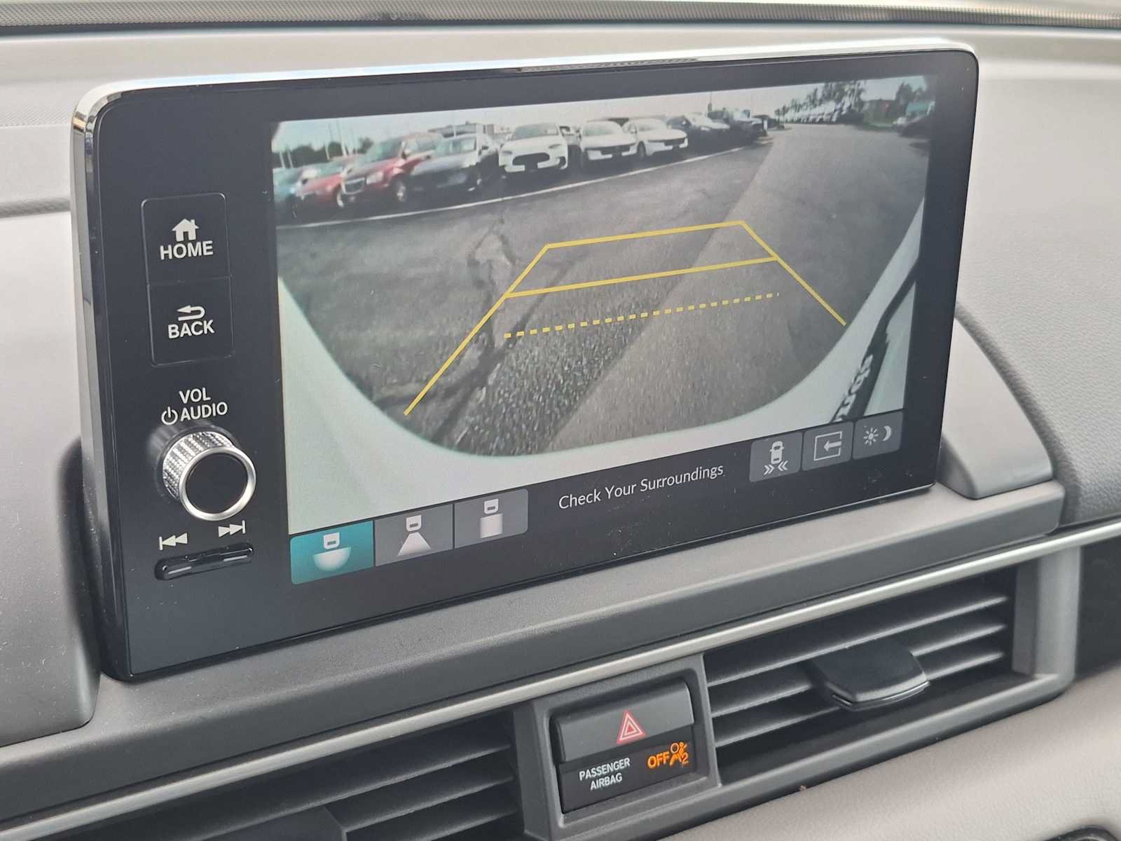 Certified 2025 Honda Pilot Touring image 29