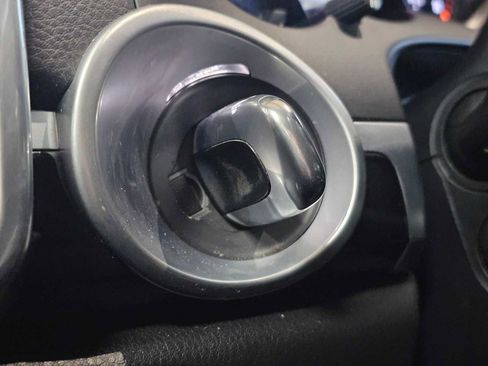 Used 2018 Porsche Cayenne Platinum Edition image 33