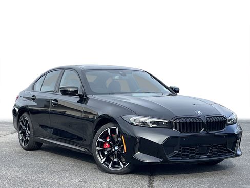 New 2026 BMW 330i 330i w/ M Sport Package image 2