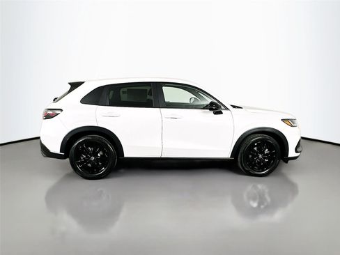 New 2026 Honda HR-V Sport image 8