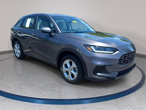 Used 2023 Honda HR-V LX image 3
