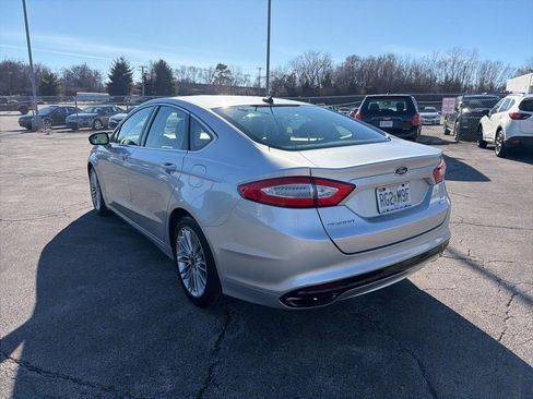 Used 2014 Ford Fusion SE w/ Equipment Group 202A image 8