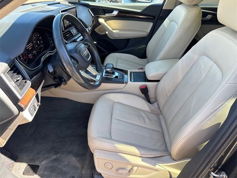 Used 2019 Audi Q5 2.0T Premium Plus w/ Premium Plus Package image 27