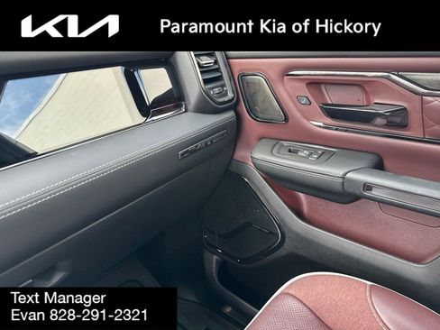Used 2025 RAM 1500 Limited AWD/4WD image 32