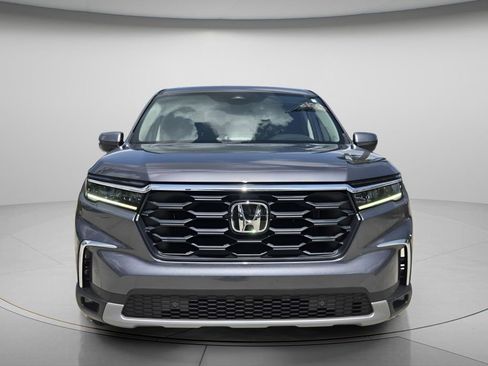 Used 2025 Honda Pilot EX-L image 5