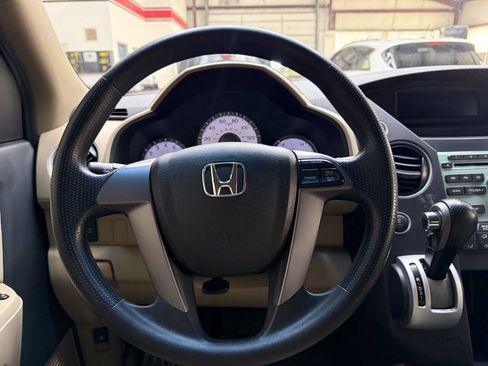 Used 2011 Honda Pilot LX image 23