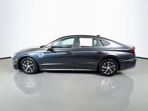 Used 2022 Hyundai Sonata Blue FWD image 9